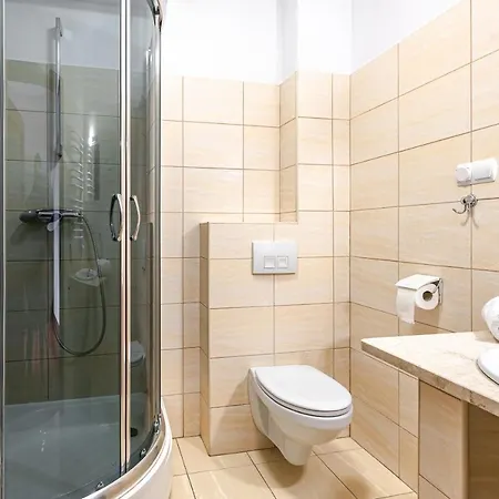 Browar Nocleg ze śniadaniem 3*