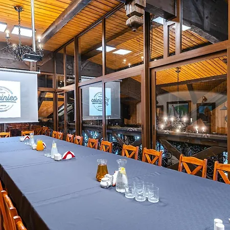 Browar Gosciniec 3* 霍伊尼采